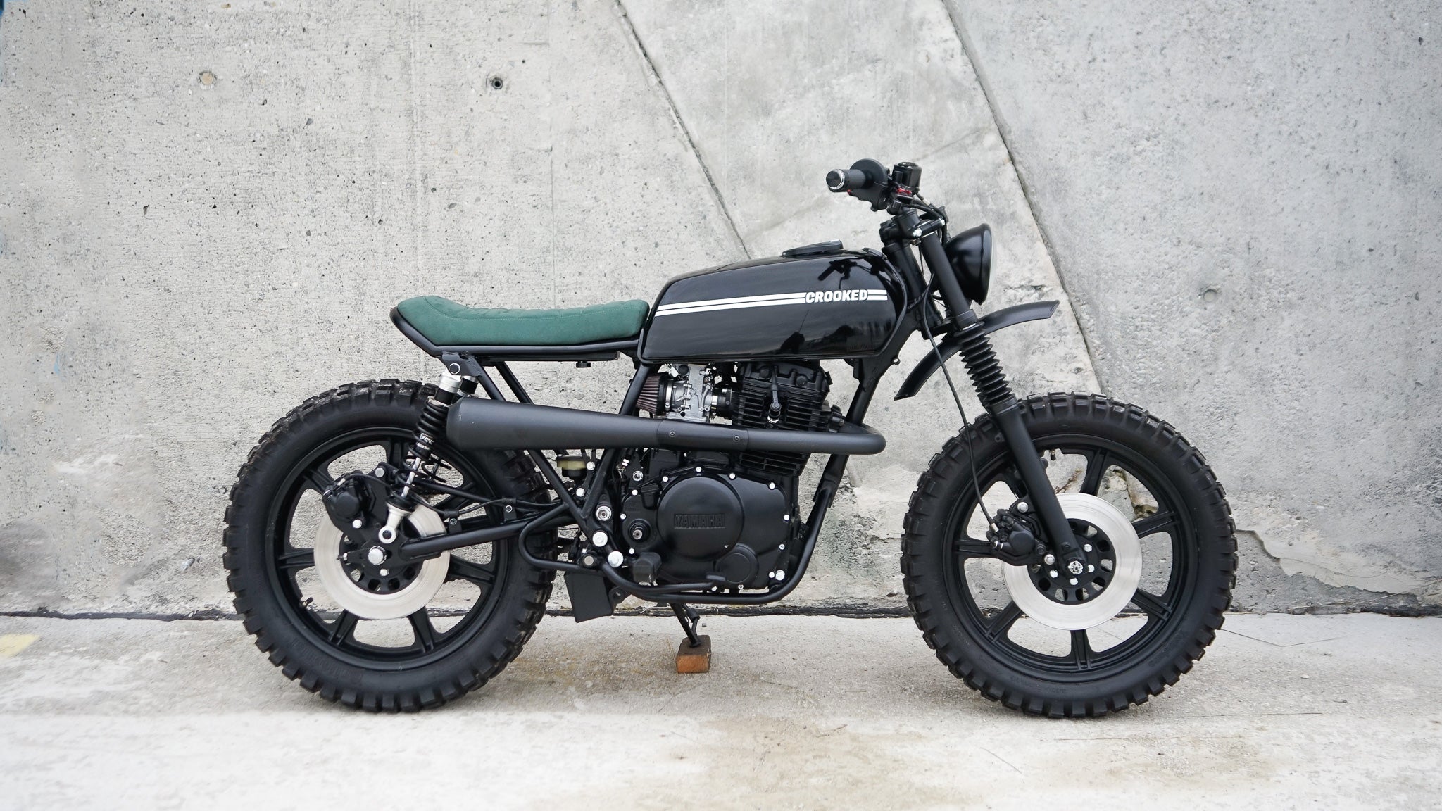 Yamaha XS400 - Special Edition – Crooked GmbH