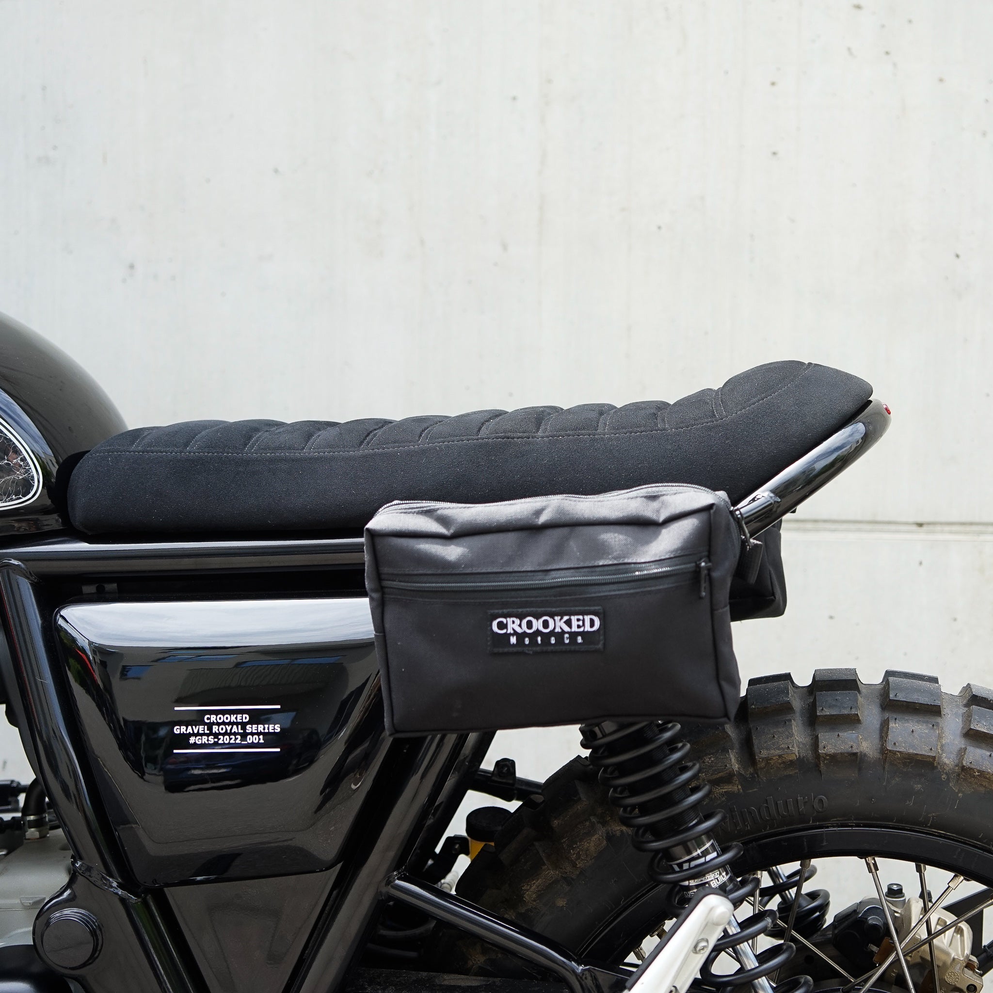 Scrambler seat for Royal Enfield 650 Interceptor/Continental GT