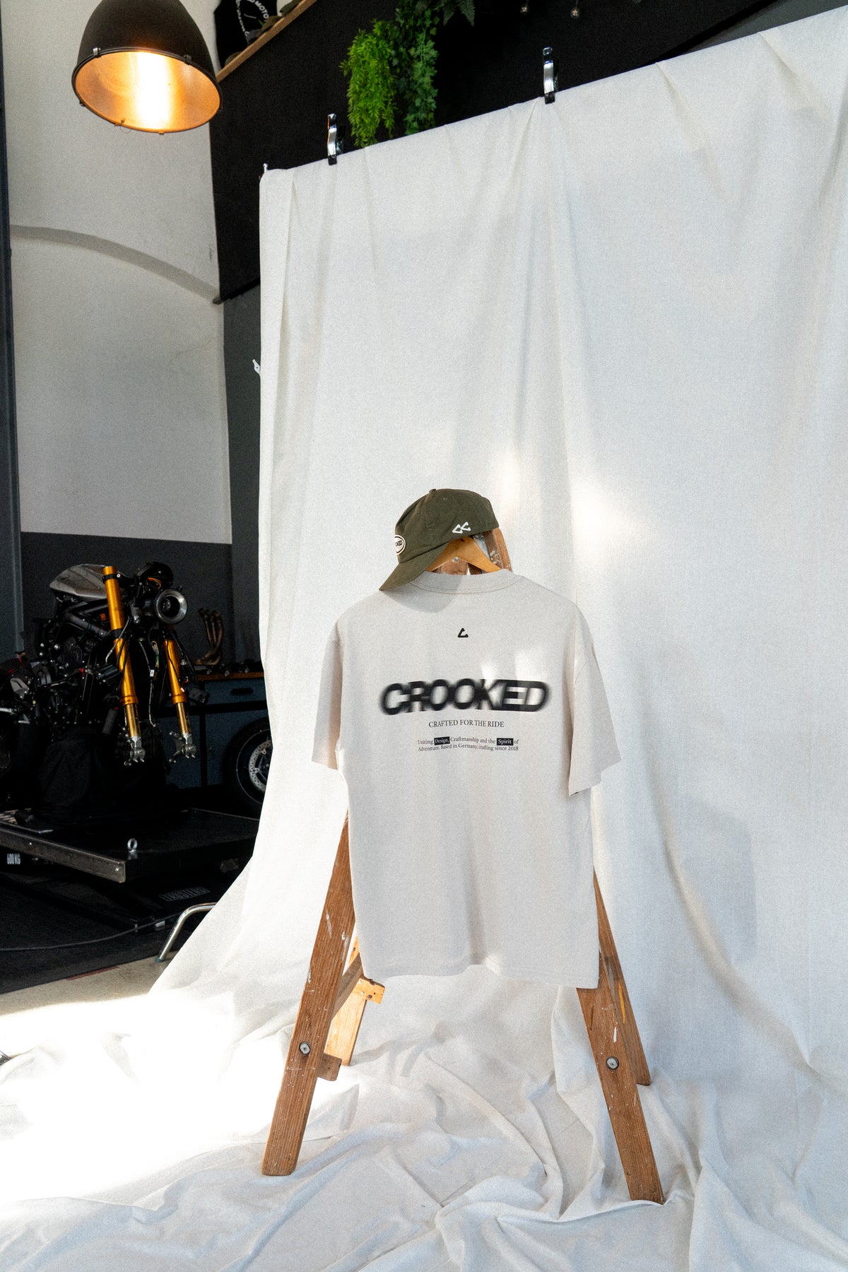 CROOKED "Basecamp" T-Shirt