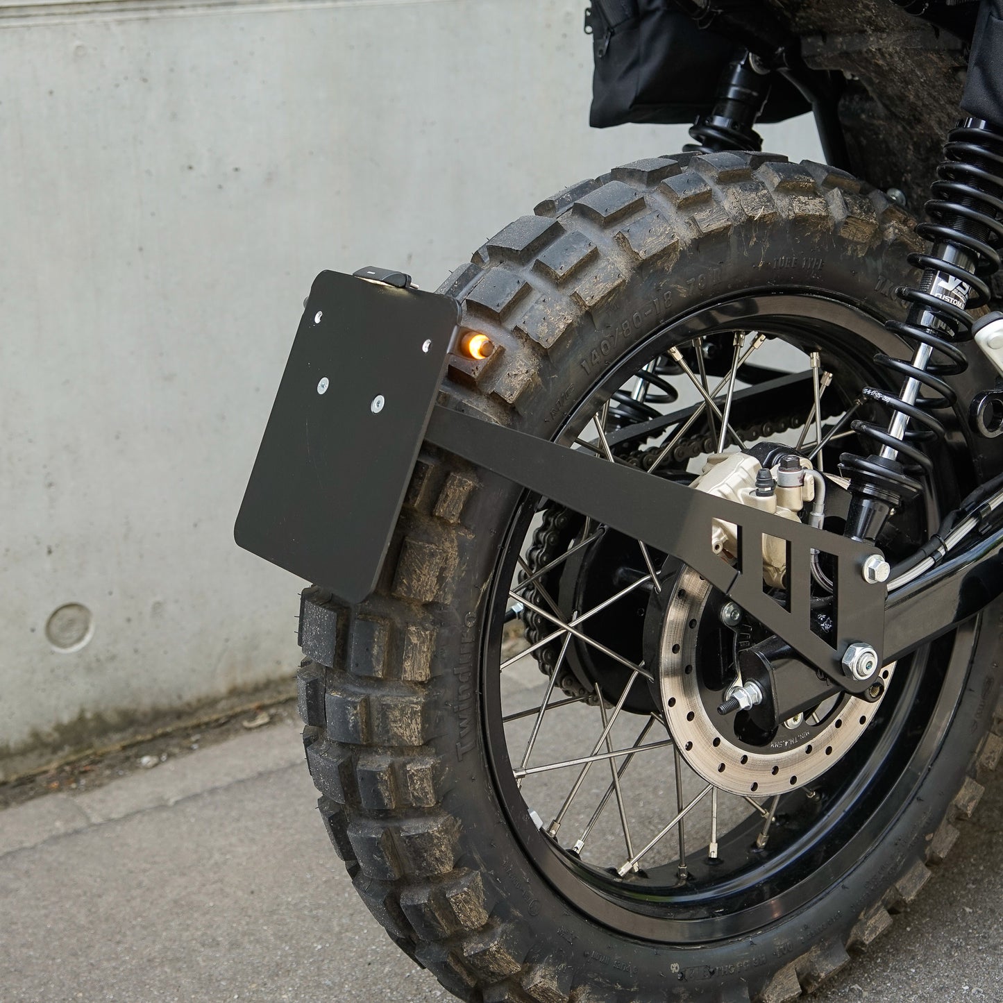Crooked License plate holder - Royal Enfield Interceptor 650 / Continental GT